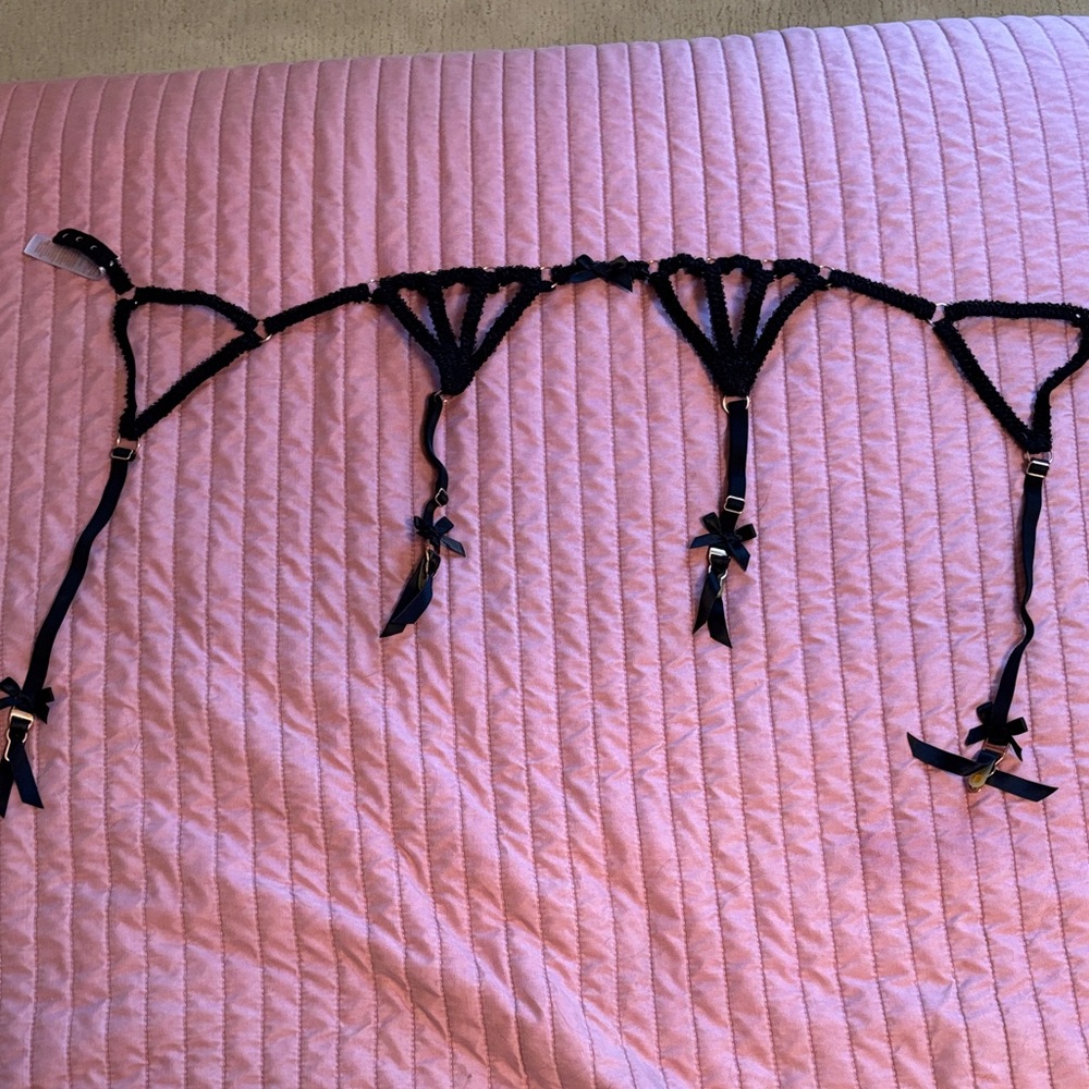 Savage X Fenty Black Lace Garter Belt